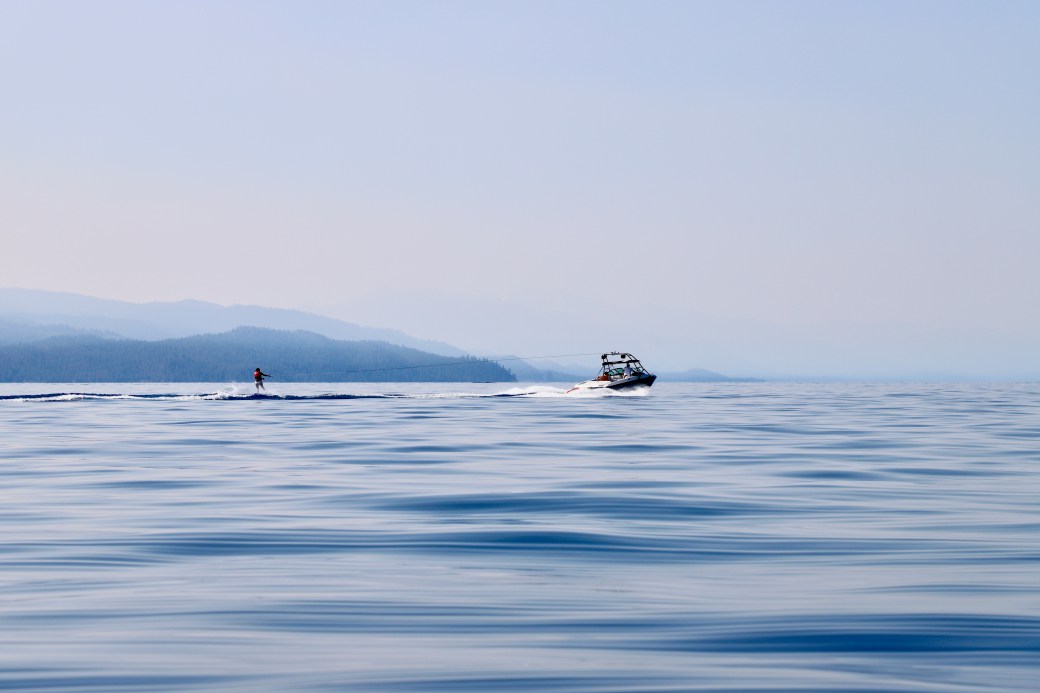 20180703tu0921-lake-tahoe-boat-boating-water-ski-skiing-5926xI3952-MG_2201
